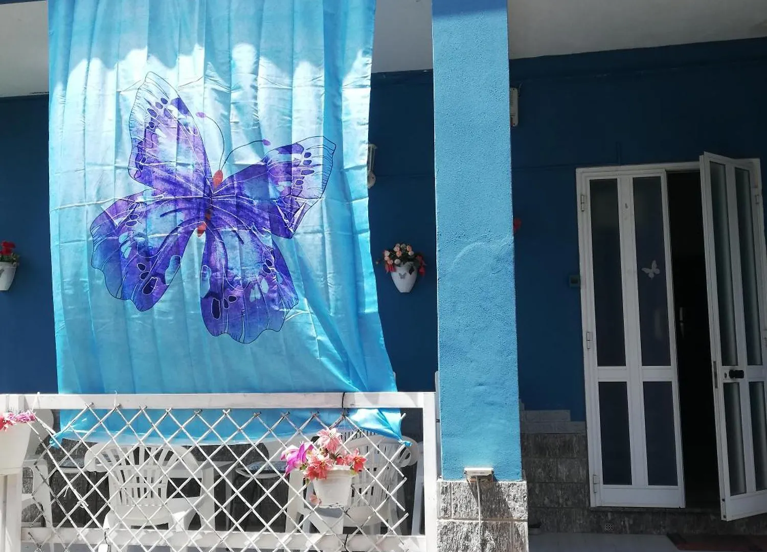 Casa Deli - Le Farfalle Blu contacts